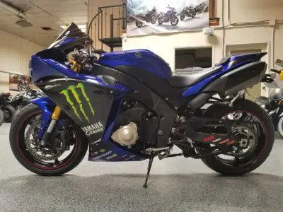 2012 Yamaha R1 Crossplane