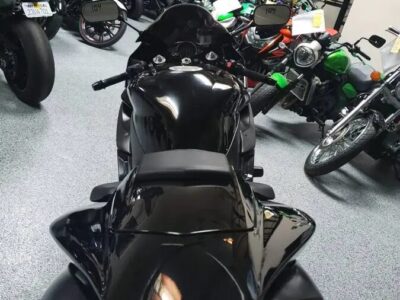 2006 Yamaha R1 RAVEN