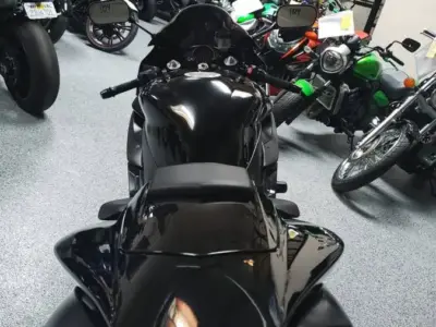 2006 Yamaha R1 RAVEN