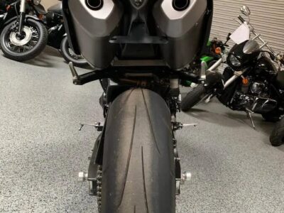 2014 Yamaha R1 Crossplane