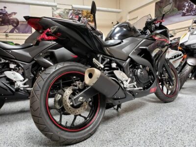 2016 Yamaha R3