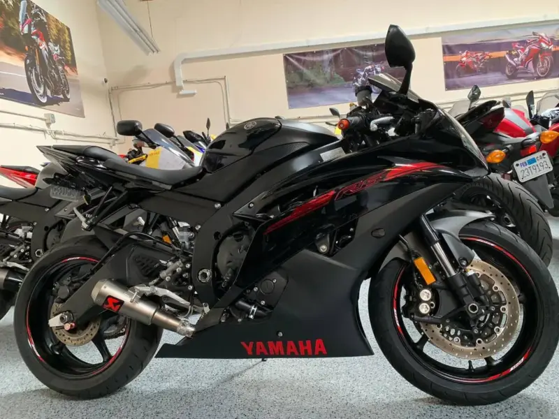 2015 Yamaha R6 RAVEN