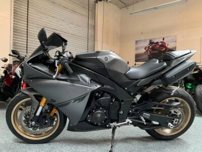 2014 Yamaha R1 Crossplane