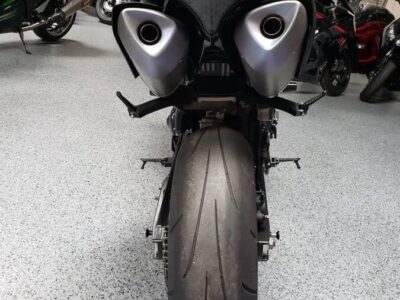 2011 Yamaha R1 Crossplane Raven