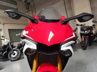 2015 Yamaha R1