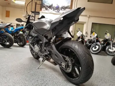 2016 Yamaha R1