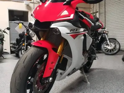 2015 Yamaha R1