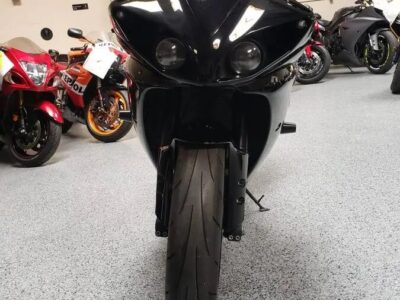 2011 Yamaha R1 Crossplane Raven