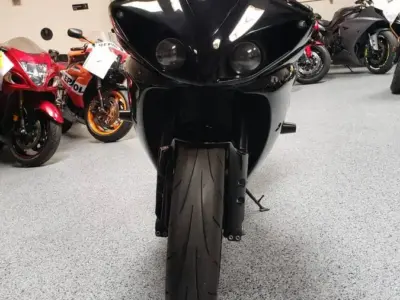 2011 Yamaha R1 Crossplane Raven