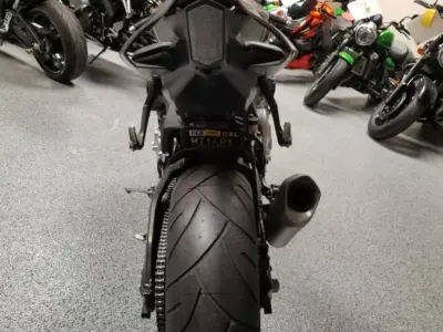 2016 Yamaha R1