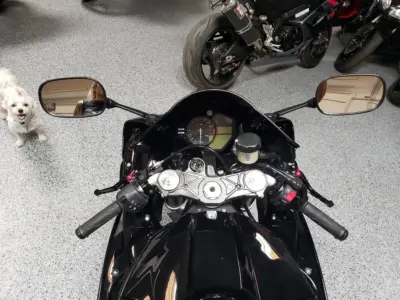 2011 Yamaha R1 Crossplane Raven