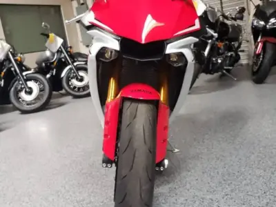2015 Yamaha R1