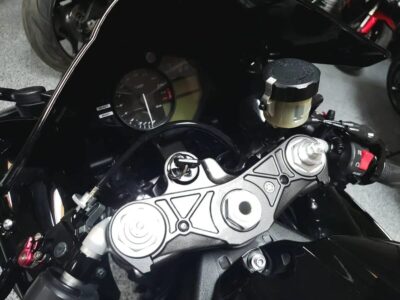 2011 Yamaha R1 Crossplane Raven