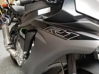 2016 Yamaha R1