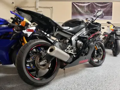 2015 Yamaha R6 RAVEN