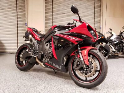 2013 Yamaha R1 Crossplane