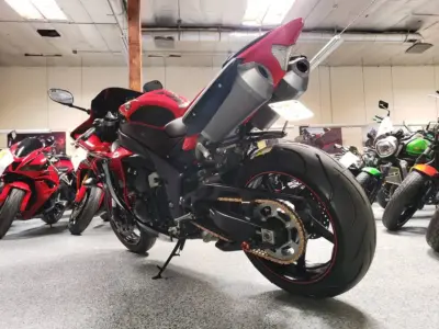 2013 Yamaha R1 Crossplane