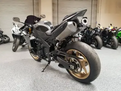 2014 Yamaha R1 Crossplane