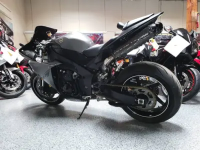 2013 Yamaha R1 Crossplane
