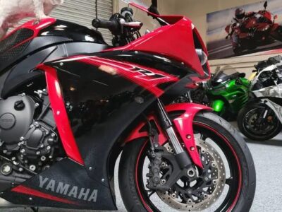2013 Yamaha R1 Crossplane