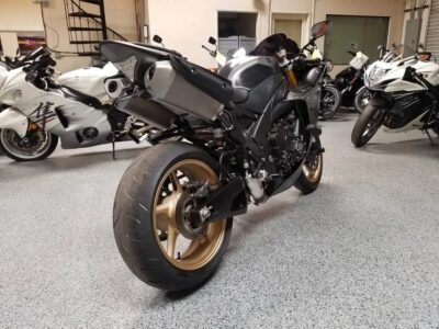 2014 Yamaha R1 Crossplane