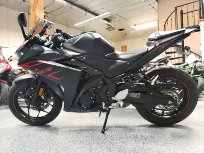 2017 Yamaha R3
