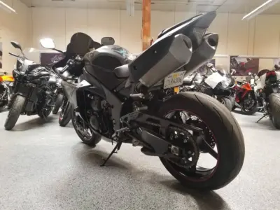2013 Yamaha R1 Crossplane