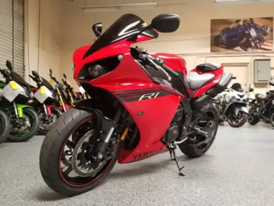2014 Yamaha R1 Crossplane