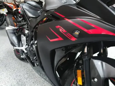 2017 Yamaha R3