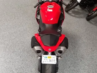 2014 Yamaha R1 Crossplane