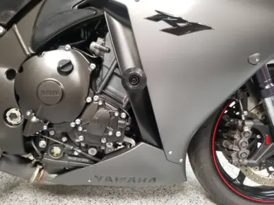 2013 Yamaha R1 Crossplane