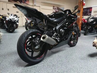 2015 Yamaha R6 RAVEN
