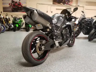 2013 Yamaha R1 Crossplane
