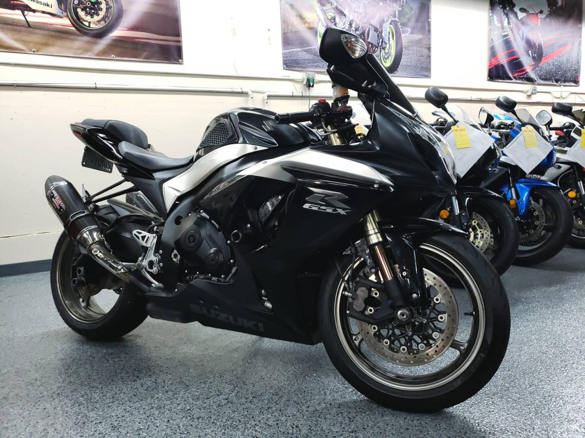 2009 Suzuki GSXR 1000 - AK Motors