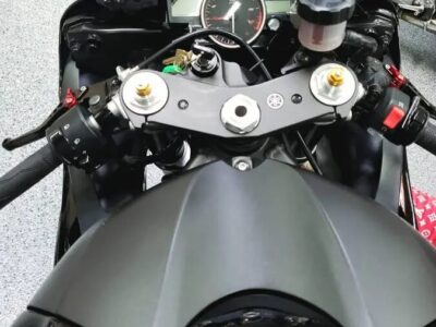 2015 Yamaha R6 RAVEN (300 miles)