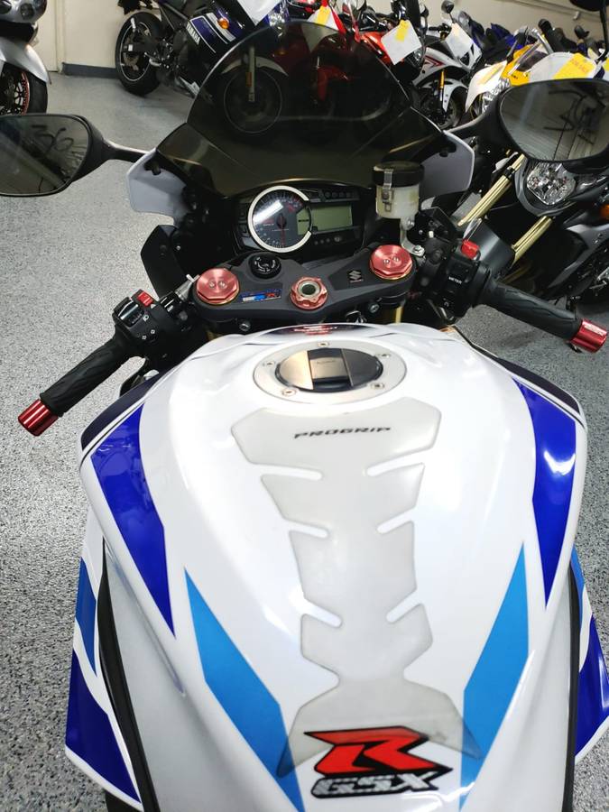 2013 Suzuki GSXR 1000 Commemorative Edition | AK Motors