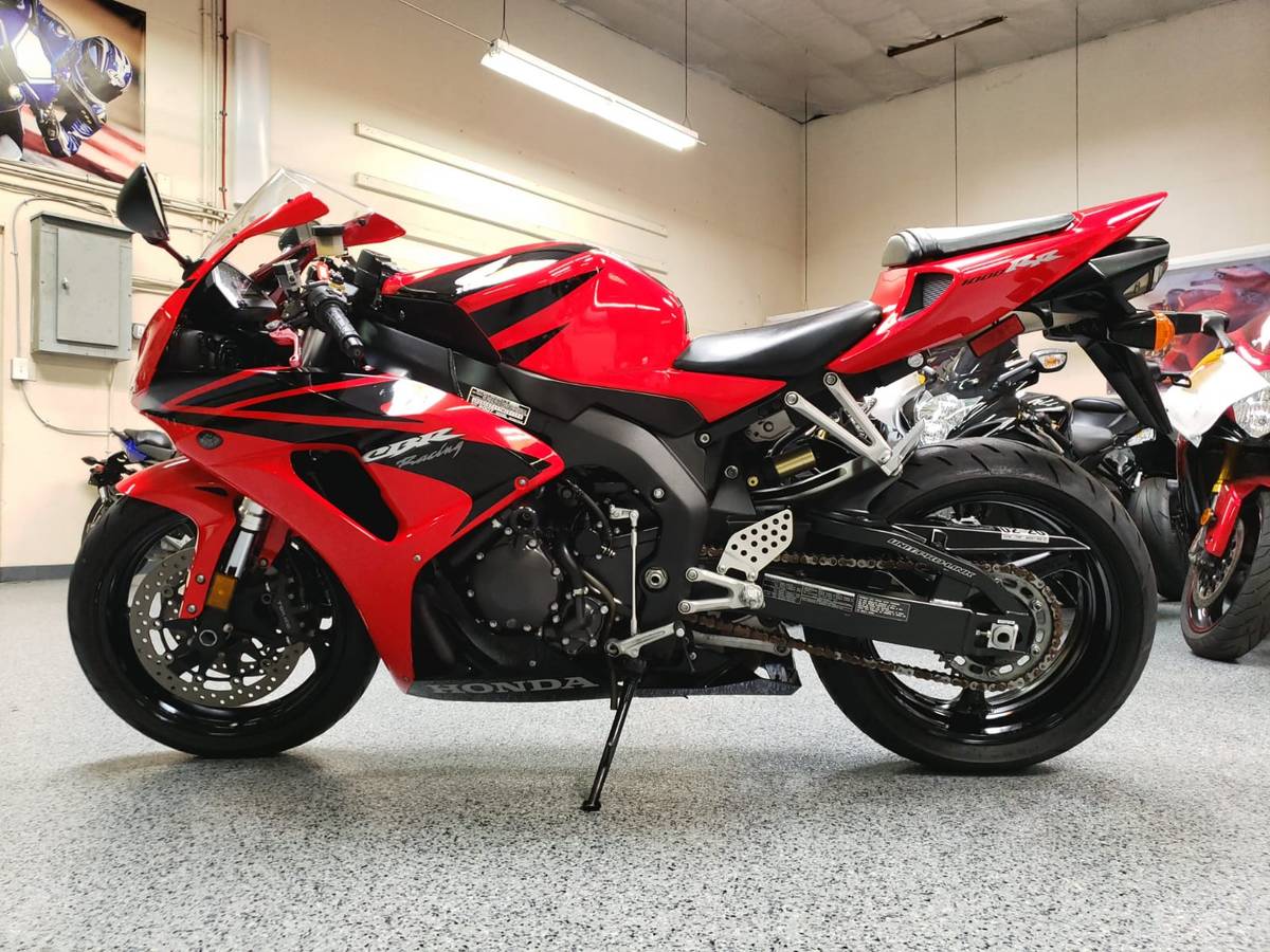 Honda cbr1000rr 2007 характеристики