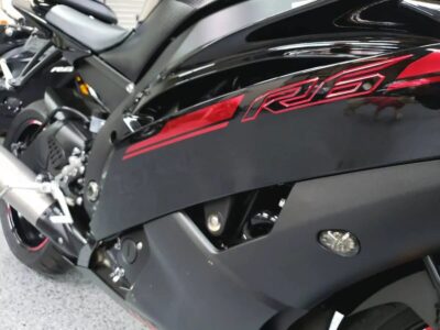 2015 Yamaha R6 RAVEN (300 miles)