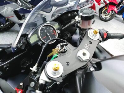 2015 Yamaha R6 RAVEN (300 miles)