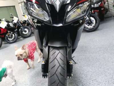 2015 Yamaha R6 RAVEN (300 miles)