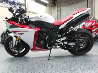 2009 Yamaha R1 Crossplane