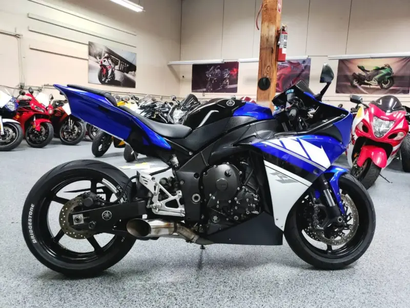 2011 Yamaha R1 Crossplane
