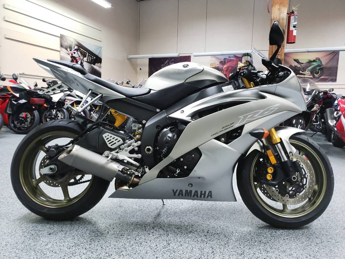 2008 Yamaha R6 - AK Motors