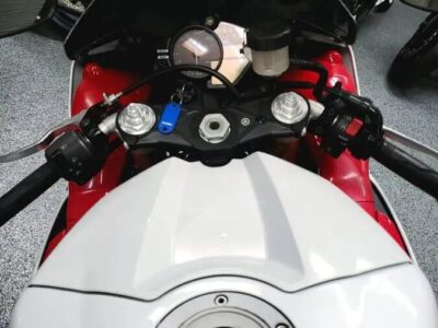 2009 Yamaha R1 Crossplane