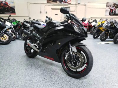 2015 Yamaha R6 RAVEN