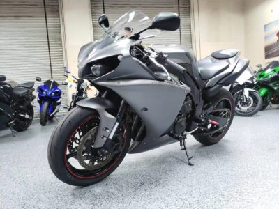 2013 Yamaha R1 Crossplane