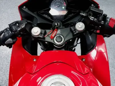 2015 Honda CBR300R