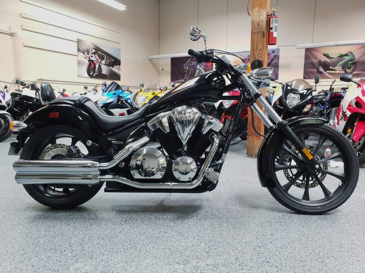 2014 HONDA VT1300CX FURY - AK Motors