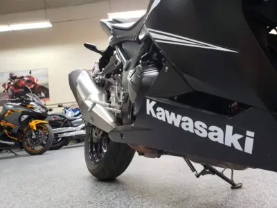 2017 KAWASAKI NINJA 300 WINTER EDITION ABS