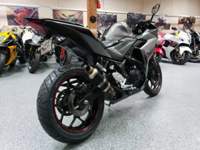 2016 Yamaha R3